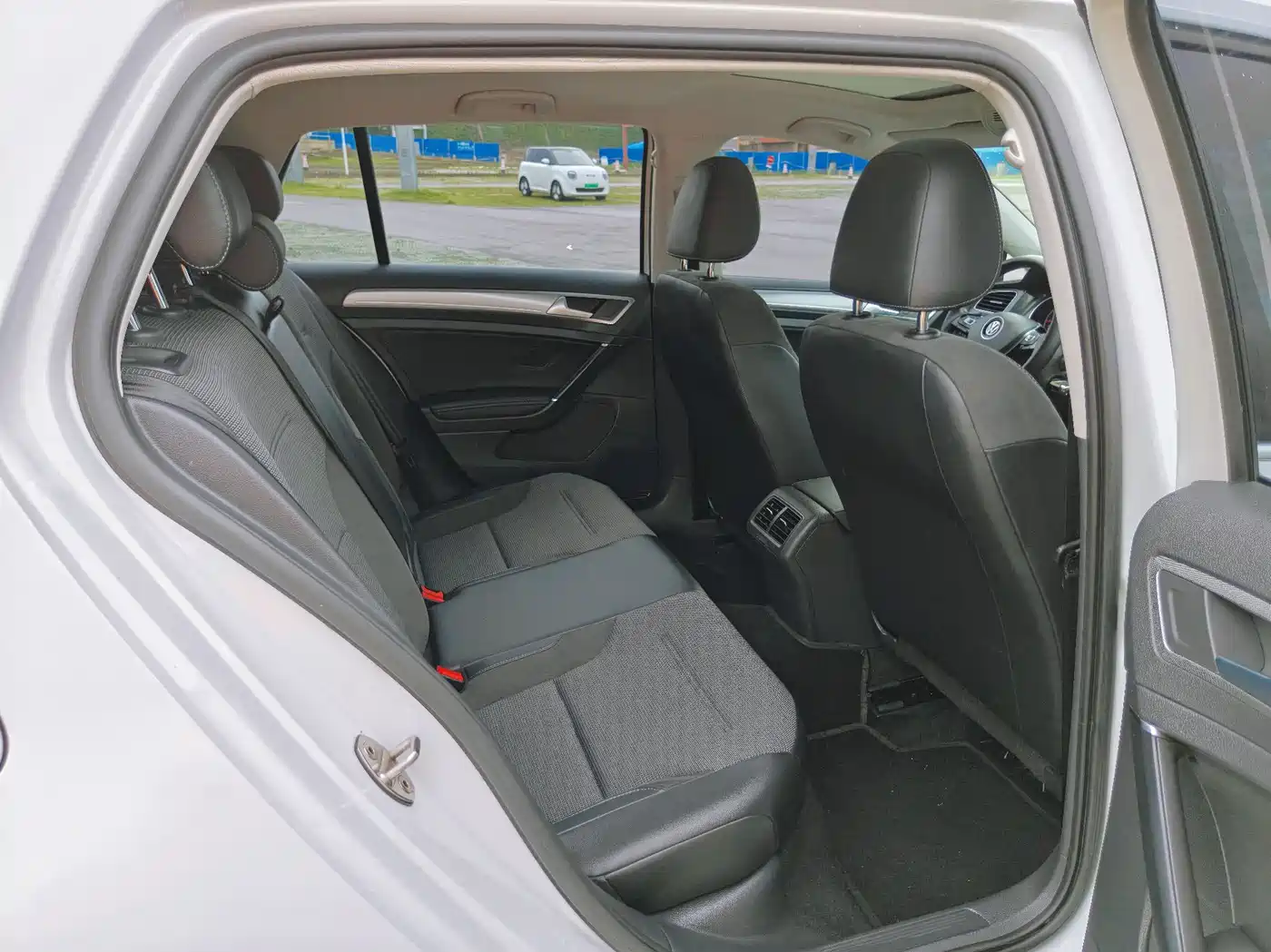 Volkswagen Golf 2018 230TSI Automatic Comfort фото 14