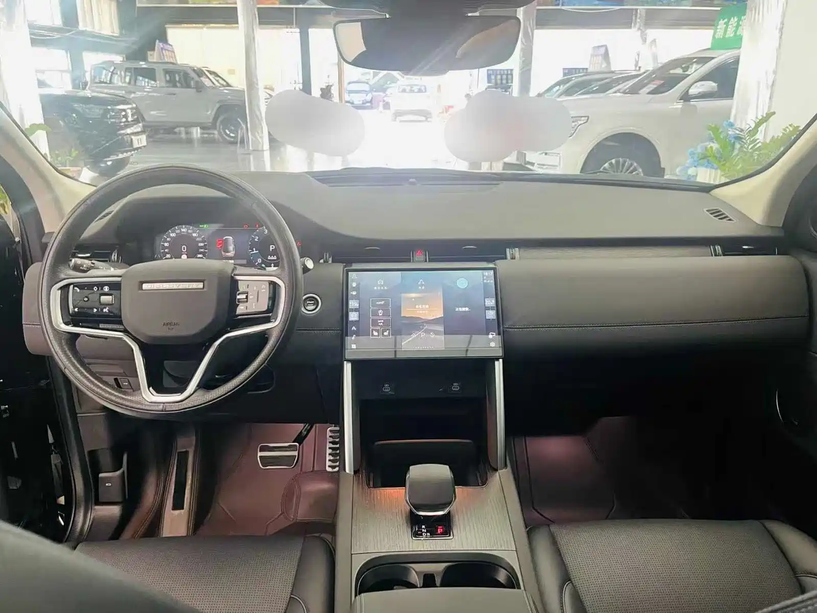 صورة 8 - Land Rover Discovery Sport