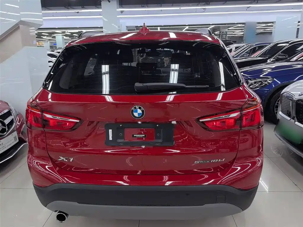 BMW X1 2019 sDrive18Li Fashion Model фото 22