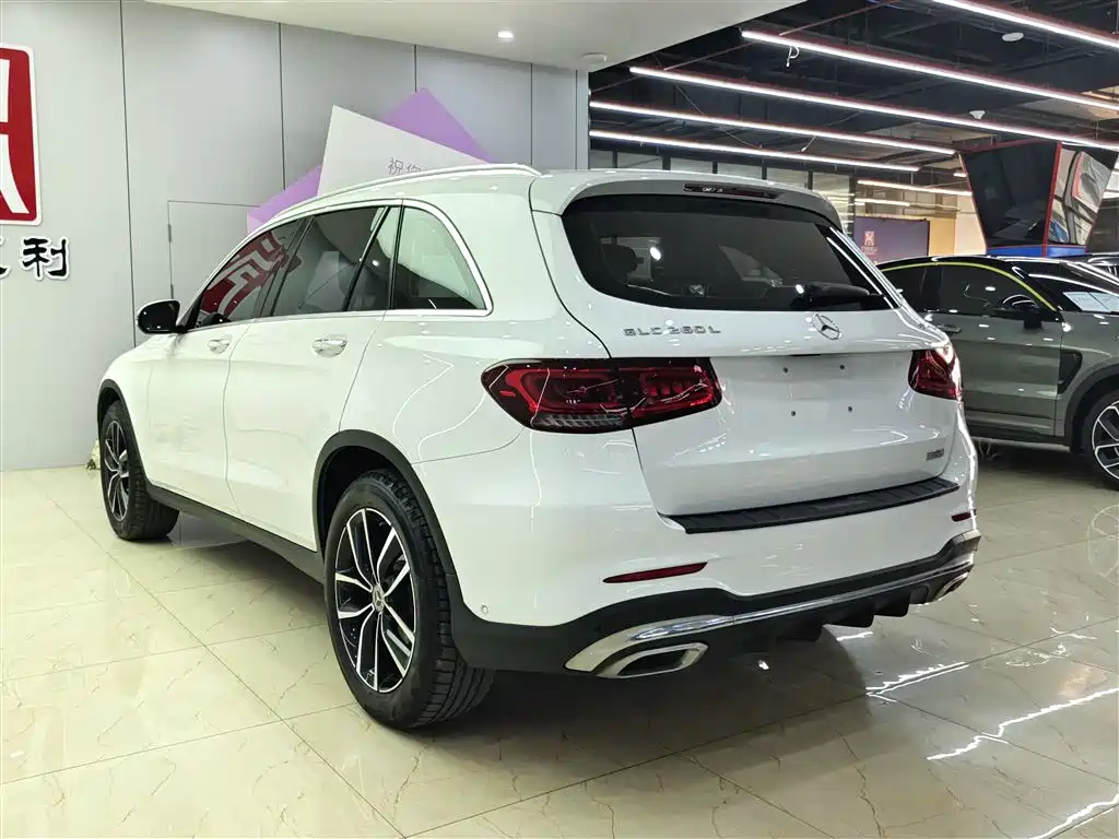 Mercedes-Benz GLC 2020 GLC 260 L 4MATIC Luxury фото 4