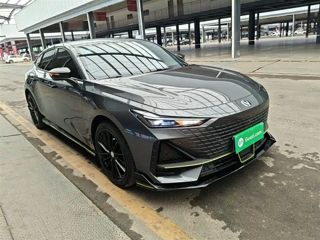 CHANGAN UNI-V