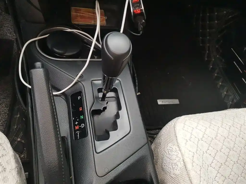 Toyota RAV4 Rongfang 2019 2.0L CVT 2WD Urban Edition China VI фото 7
