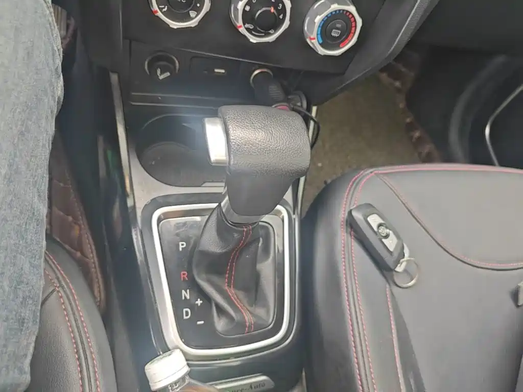 Zhonghua V3 2016 2016 1.5L Automatic Smart