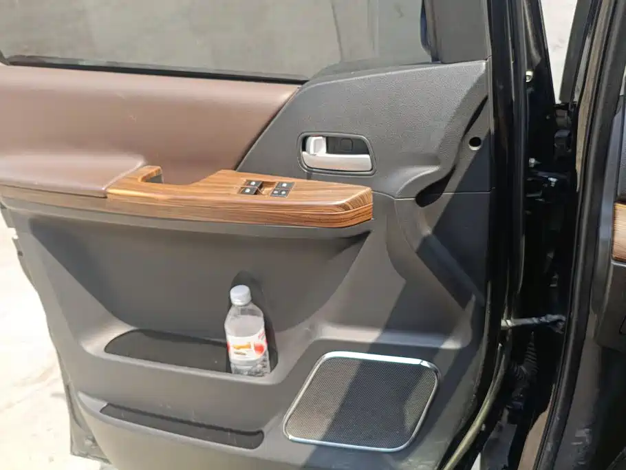 Фото 7 - Dongfeng Fengxing Lingzhi PLUS