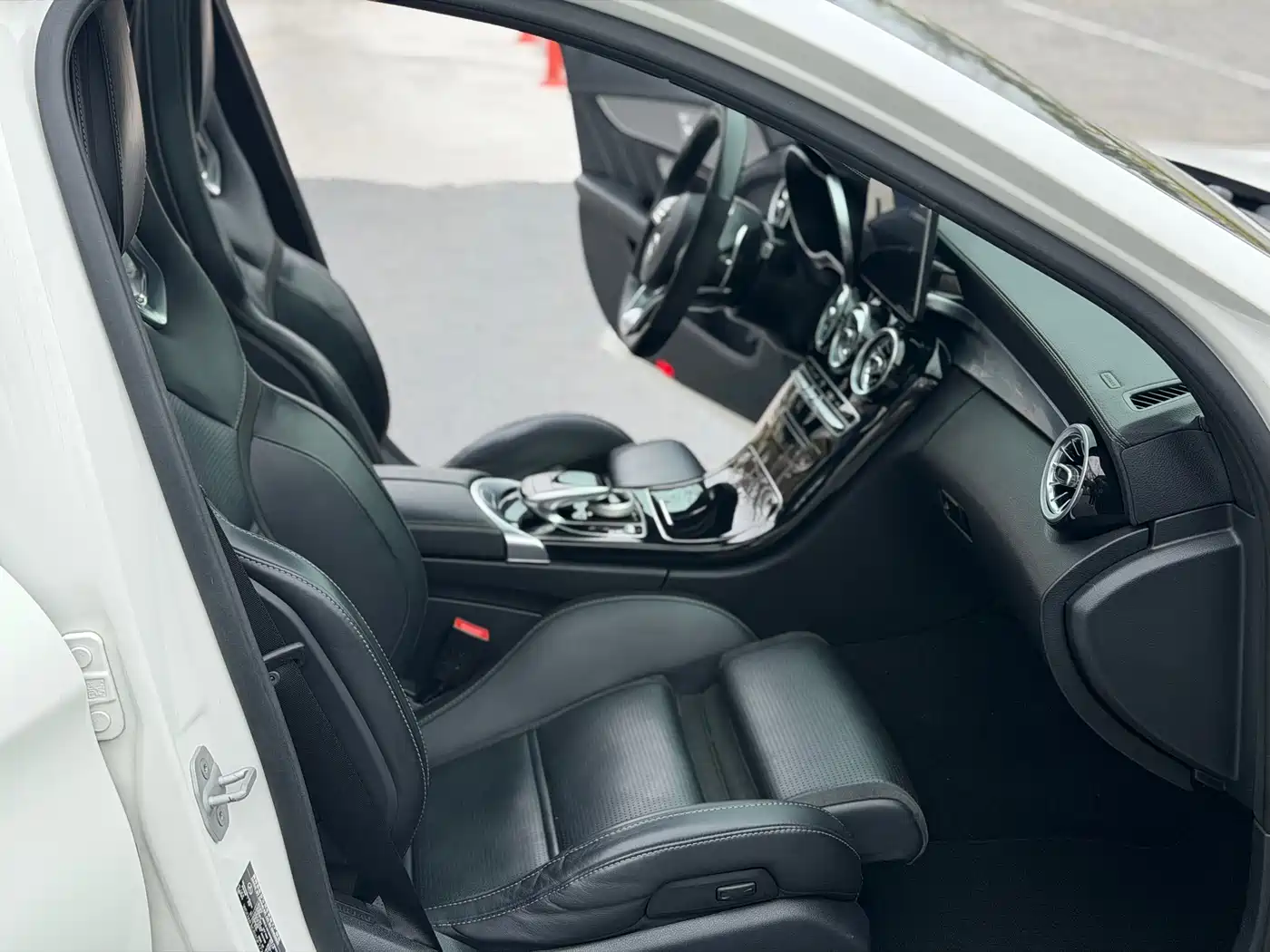 Mercedes-Benz C-Class AMG 2015 AMG C 63 фото 10