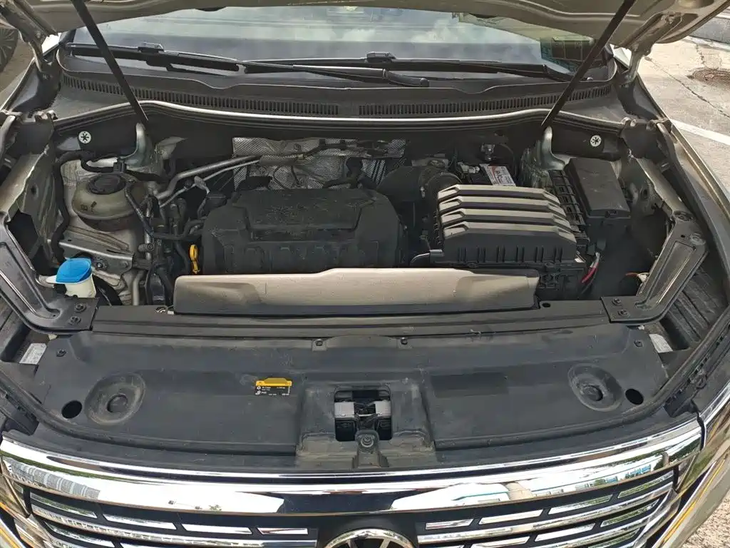 Volkswagen Viloran 2020 380TSI Premium фото 11