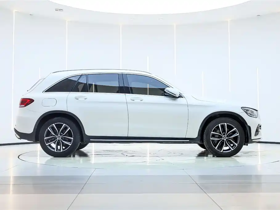 Mercedes-Benz GLC 2021 GLC 260 L 4MATIC Luxury фото 4
