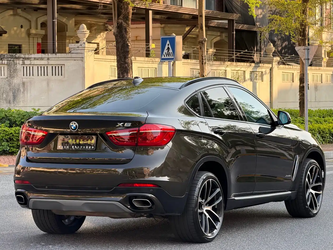 BMW X6 2015 xDrive35i Luxury Model фото 21