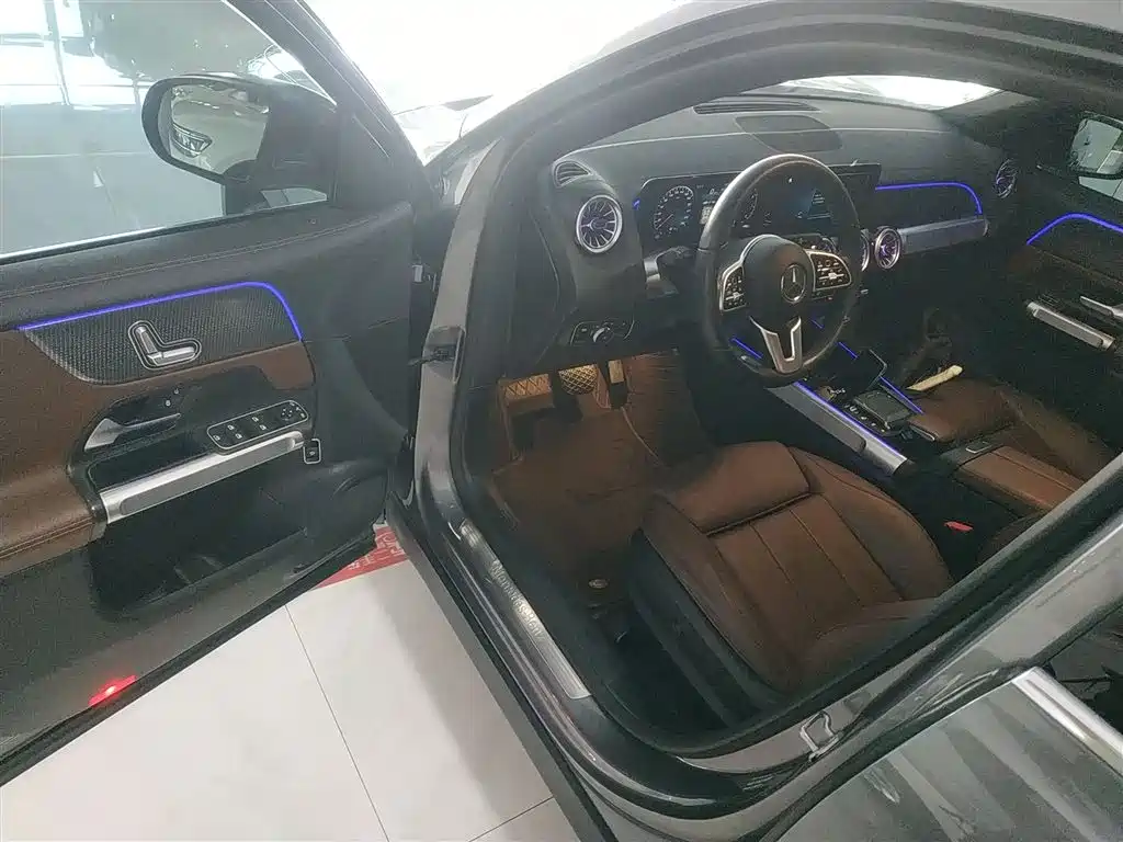 Mercedes-Benz GLB 2021 GLB 200 Dynamic фото 13