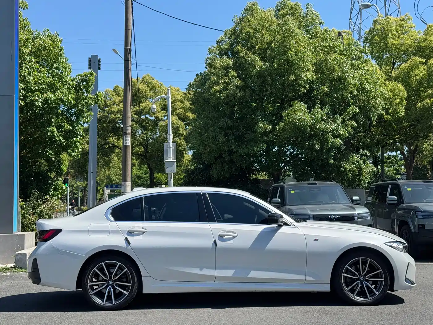 BMW 3 Series 2023 320Li M Sport Package фото 21