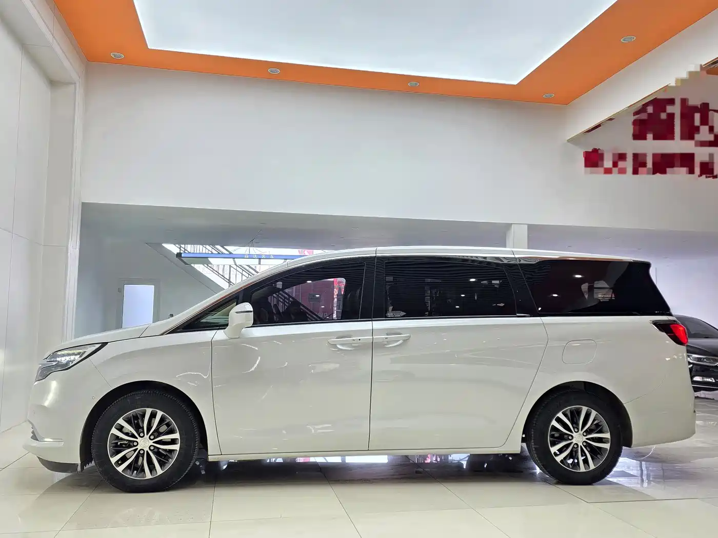 Buick GL8 2021 ES Landlord 653T Premium фото 4