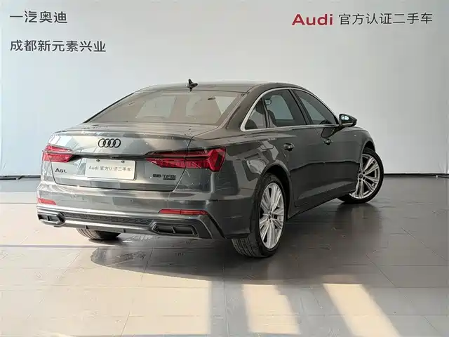 Audi A6L 2020 55 TFSI quattro Exclusive Dynamic — фото 4