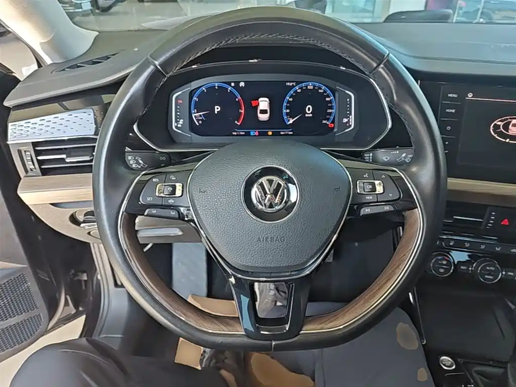 Volkswagen Passat 2019 330TSI Noble Edition China VI фото 11