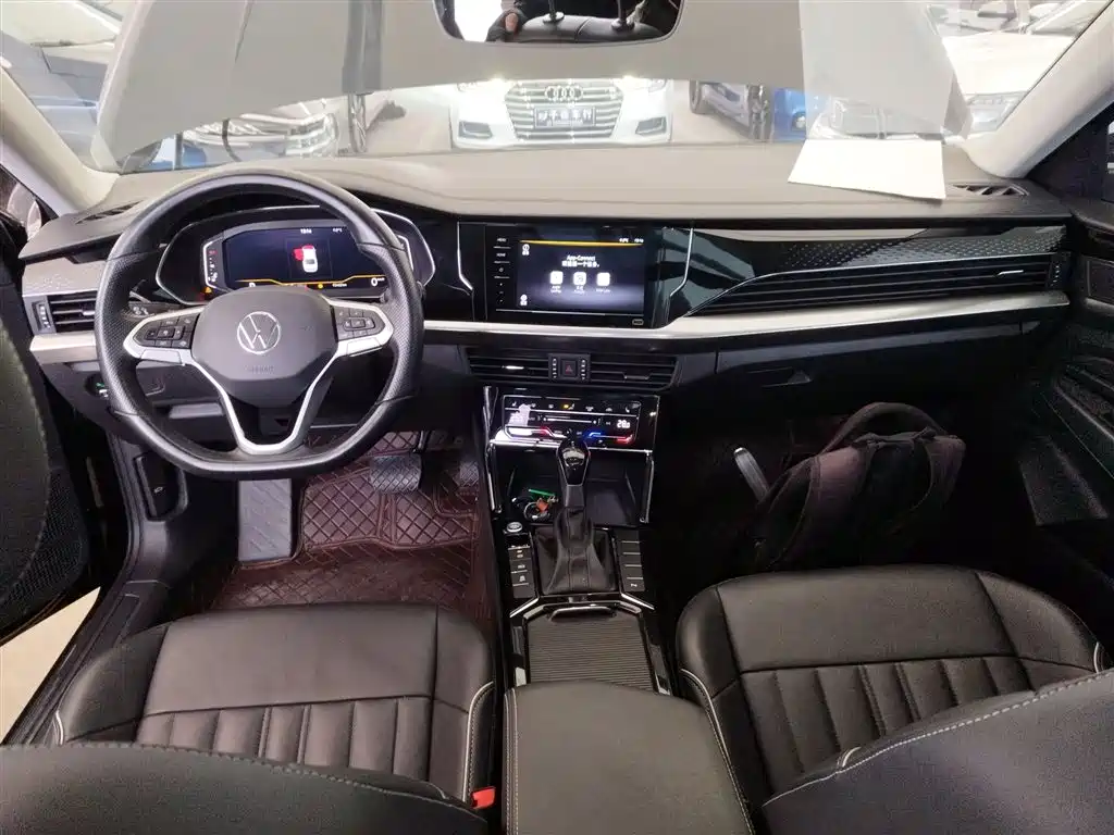 Volkswagen Passat 2022 330TSI Starlight Elite Edition фото 10