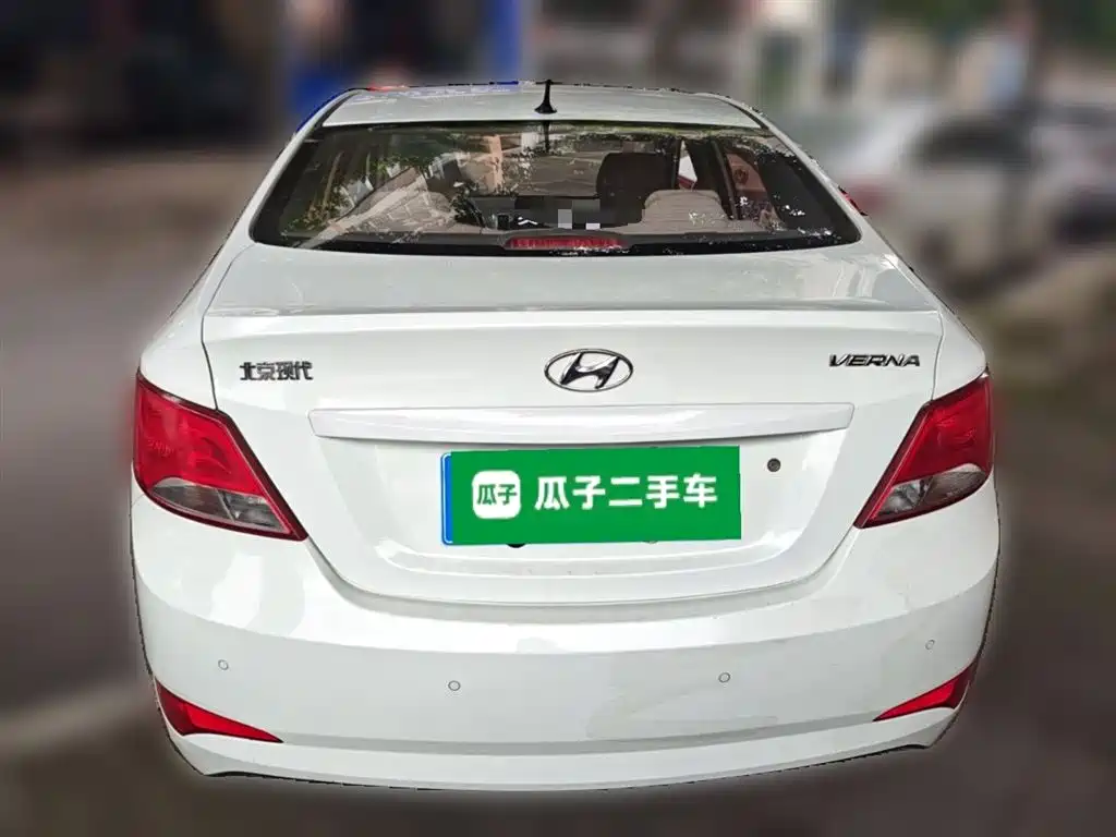 Hyundai Verna 2014 1.4L Automatic Smart GLS фото 28
