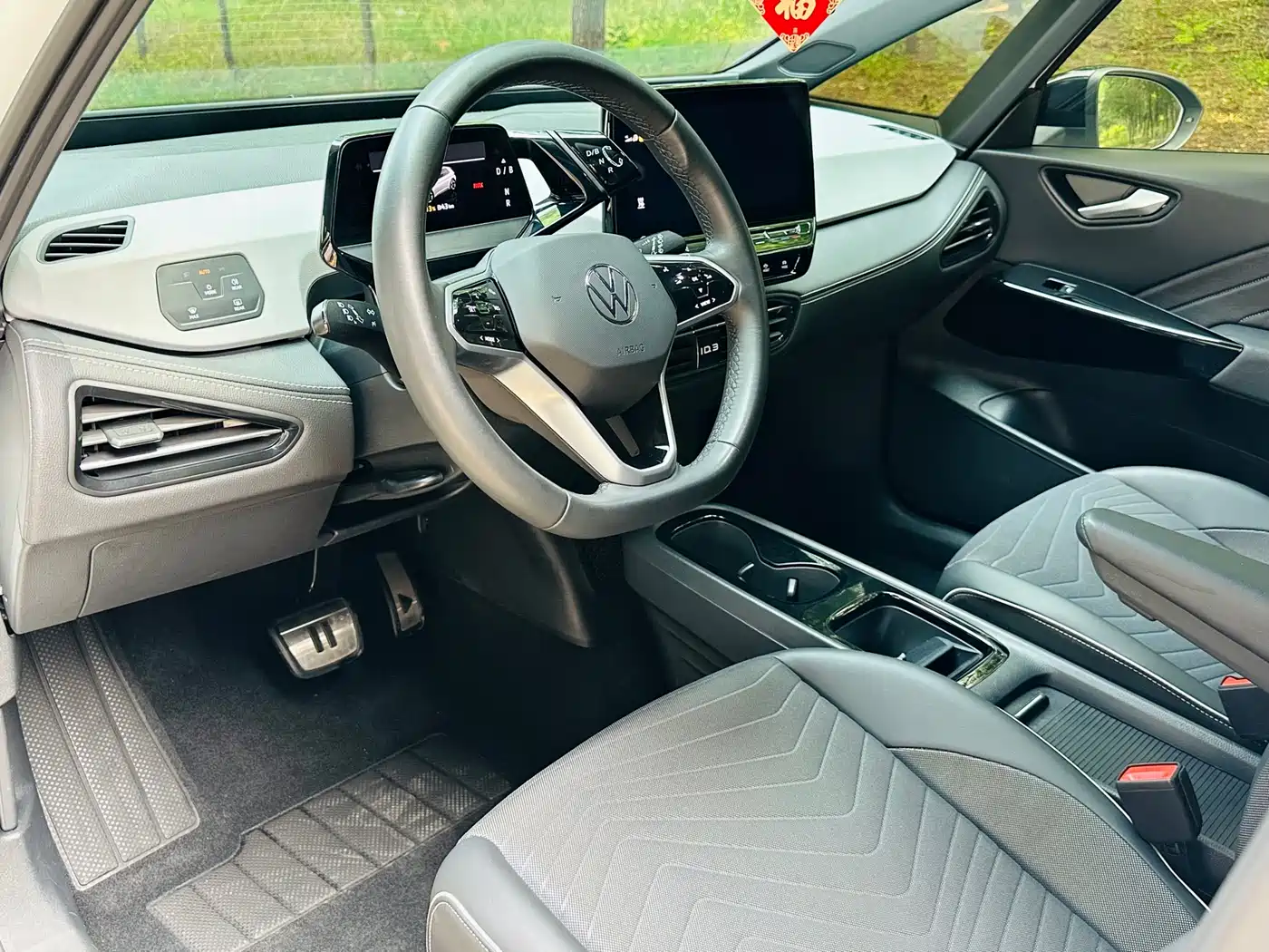 Volkswagen ID.3 2024 Outstanding Edition фото 3