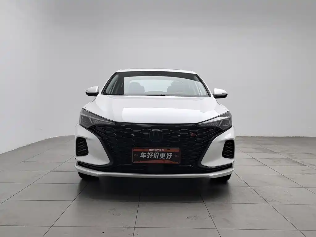 Фото 3 - Changan Eado