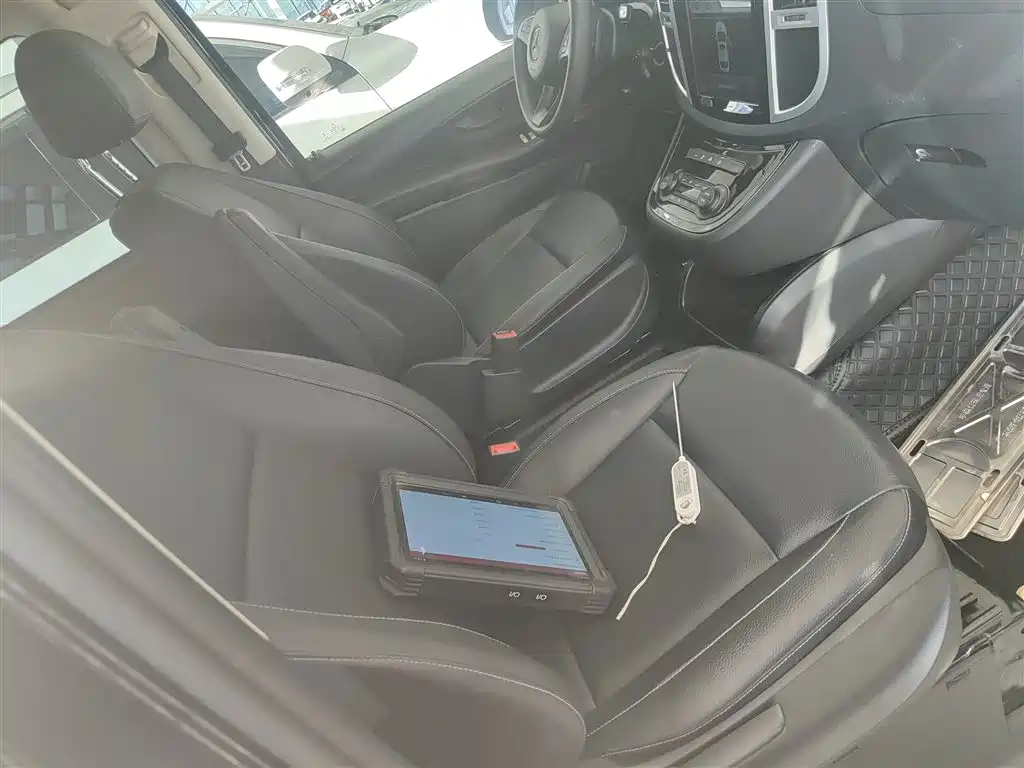 Mercedes-Benz Vito 2021 2.0T Elite 7-Seater фото 17