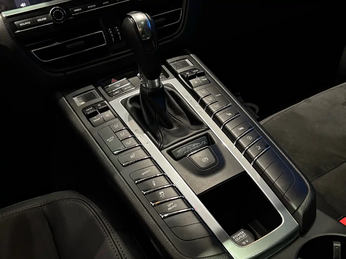 Porsche Macan 2018 Macan 2.0T фото 15