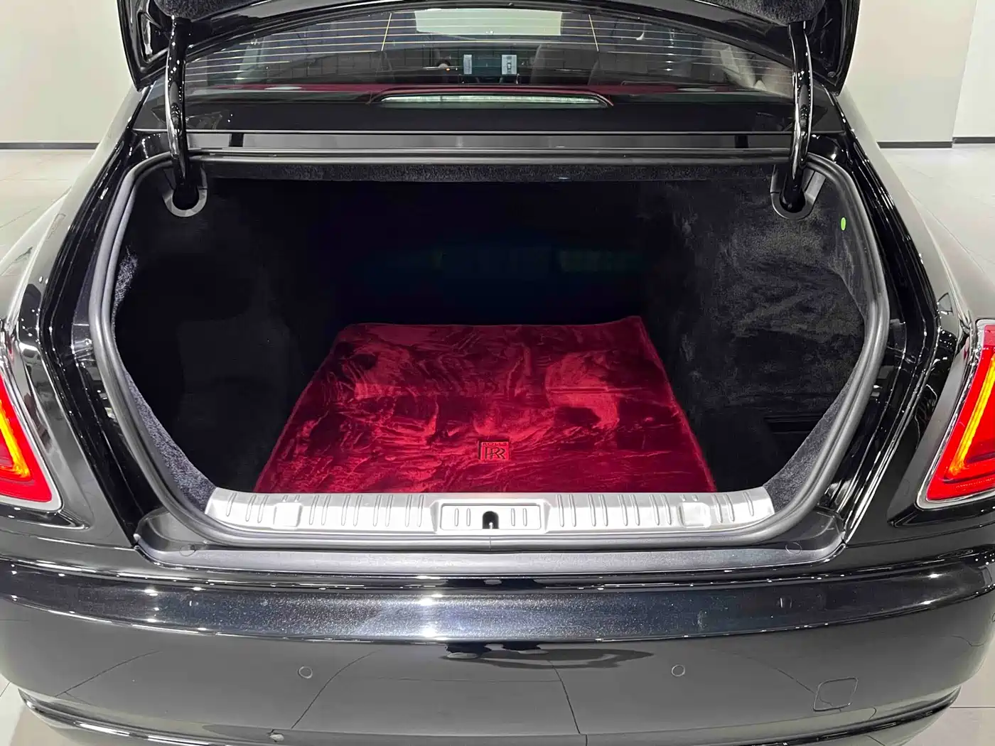 Rolls-Royce Ghost 2014 2014 6.6T Extended Edition