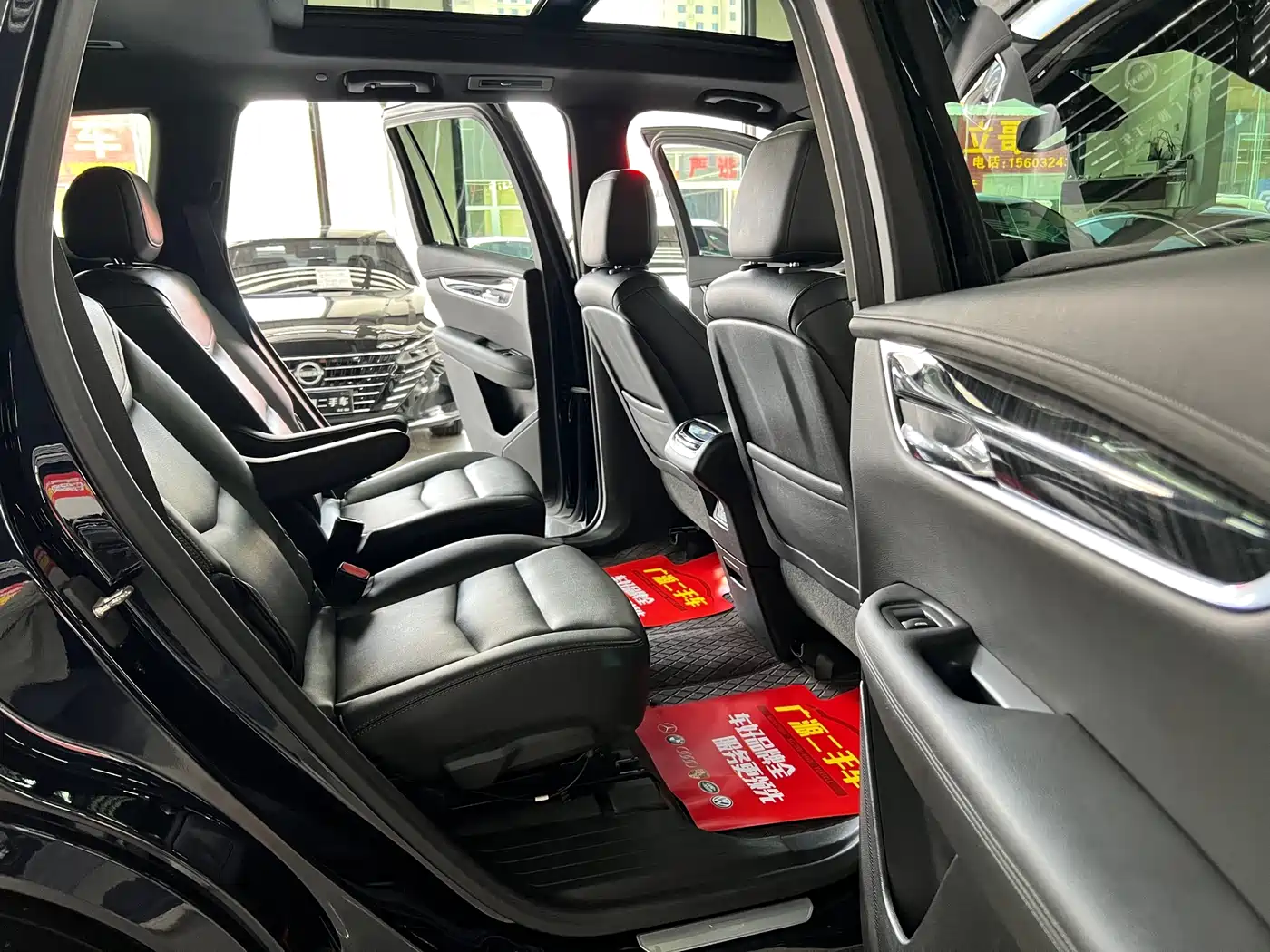 CADILLAC XT6