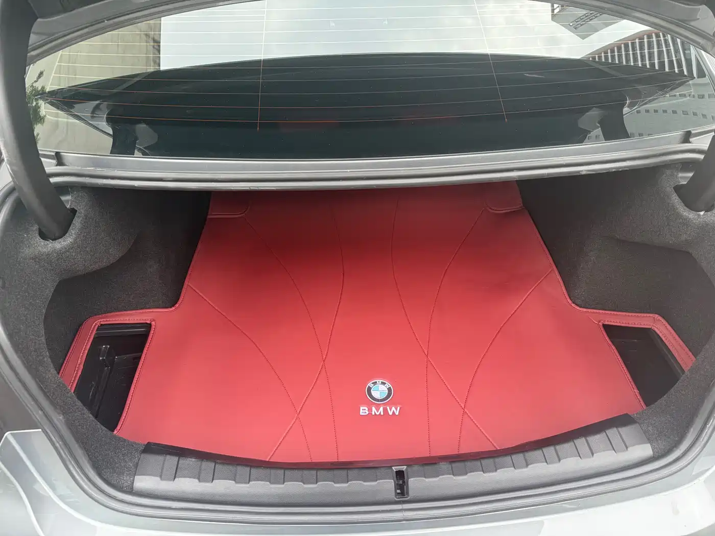 BMW 3 Series 2024 325Li M Sport Shadowline Package фото 31