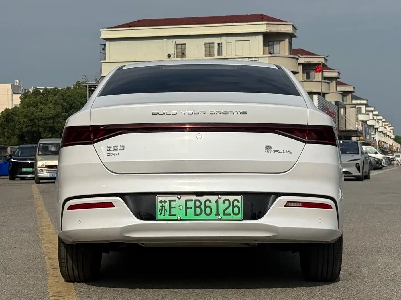 BYD Qin PLUS 2024 Glory Edition DM-i 55KM Leading фото 6