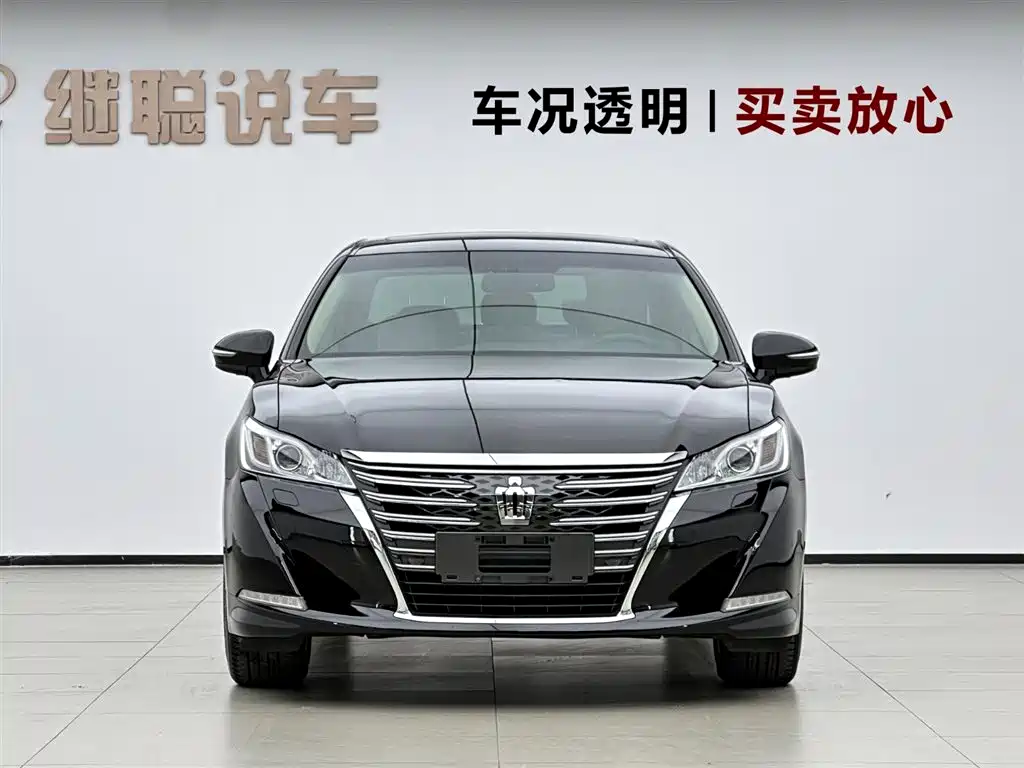 Toyota Crown 2015 2.0T Luxury фото 2