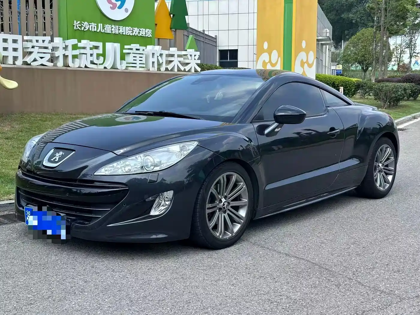 Peugeot RCZ 2013 2014 1.6T Luxury (Dark Style)