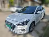 Photo 1 - Hyundai Mistra