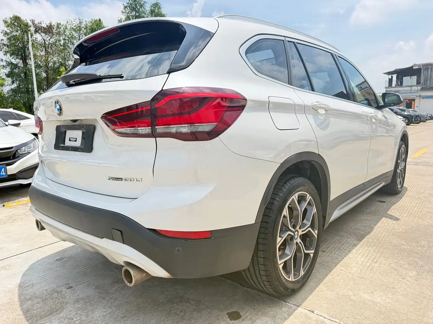 BMW X1 2022 sDrive20Li Premium фото 4