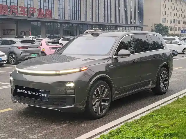 Li Auto Li Xiang L9 2023 Model Pro