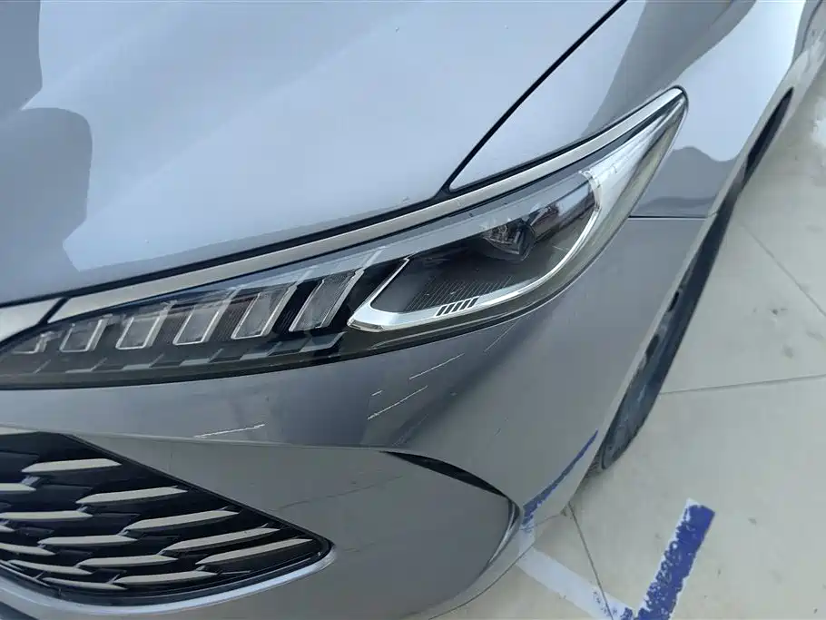BYD Qin PLUS 2025 DM-i Smart Drive 55KM Leader фото 5