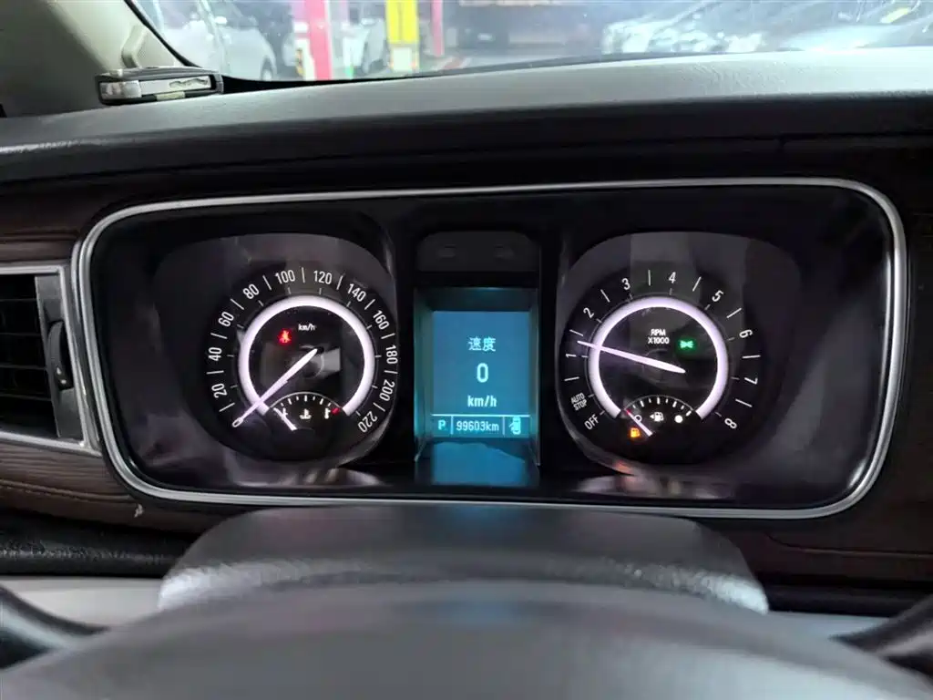 Buick GL8 2017 25S Premium Model China V фото 12
