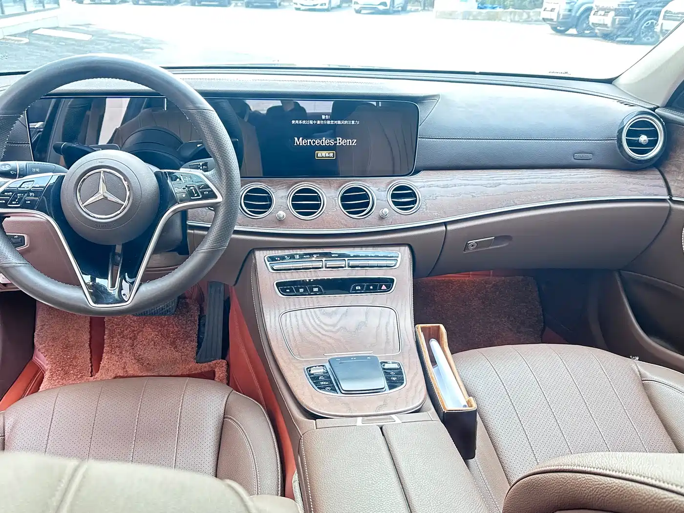 Mercedes-Benz E-Class 2023 E 300 L Fashion фото 8