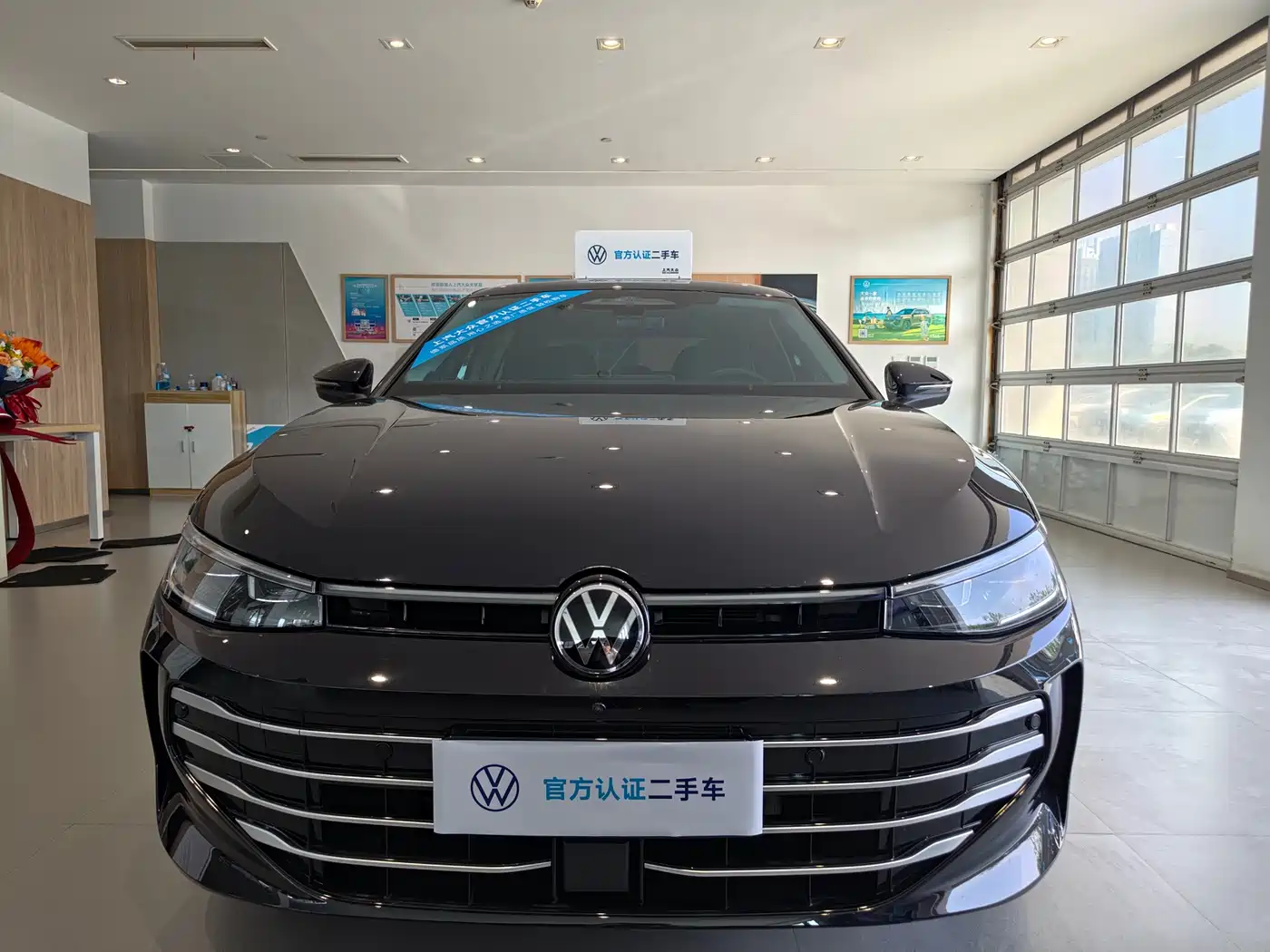 Volkswagen Passat 2025 Pro 380TSI Dragon Prestige Edition фото 2
