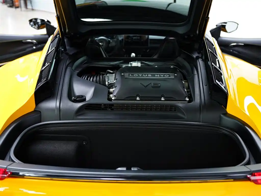 Lotus Cars EMIRA 2022 3.5T V6 Manual First Edition фото 36