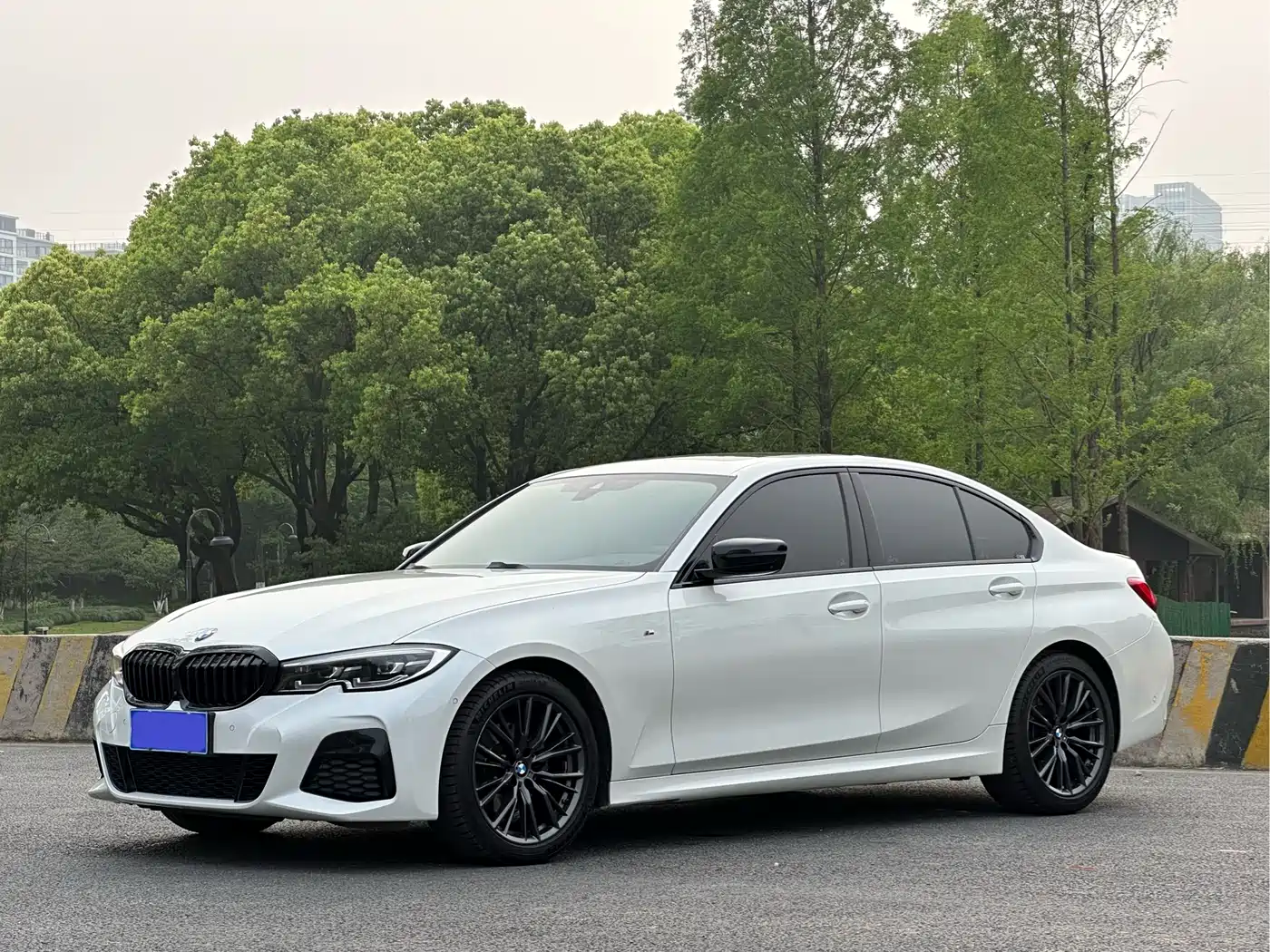 BMW 3 Series 2021 325i M Sport Night Edition