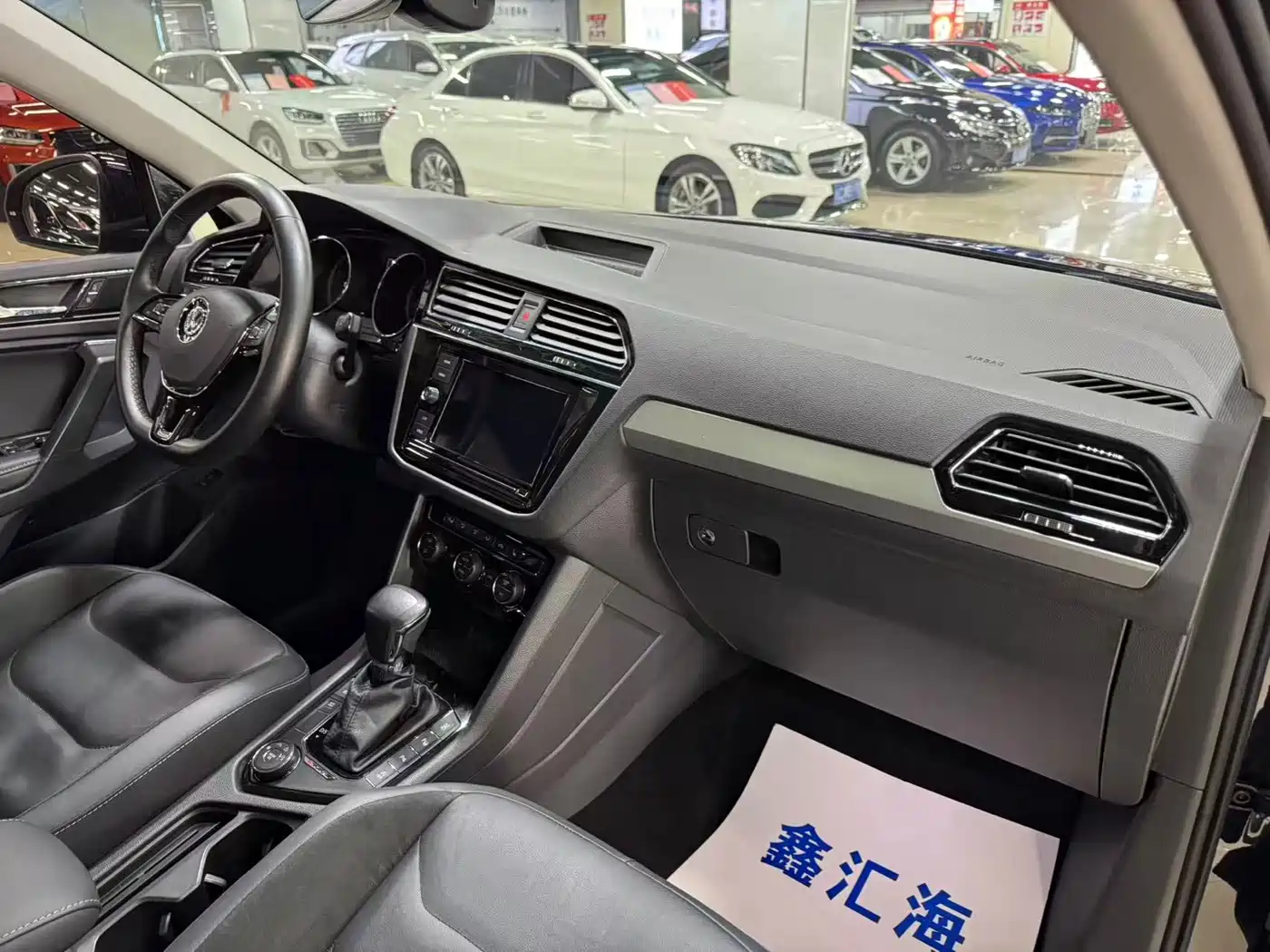 Volkswagen Tiguan L 2019 380TSI Auto 4WD Smart Luxury Edition China VI фото 14