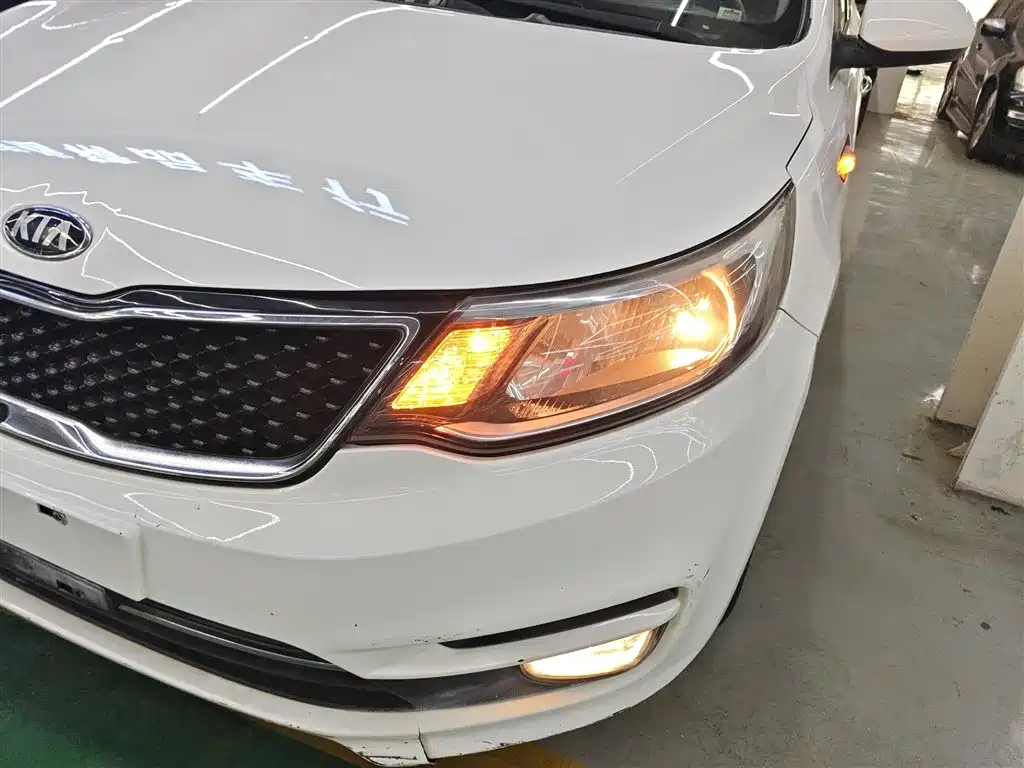 Kia K2 2015 Sedan 1.4L MT GLS фото 19