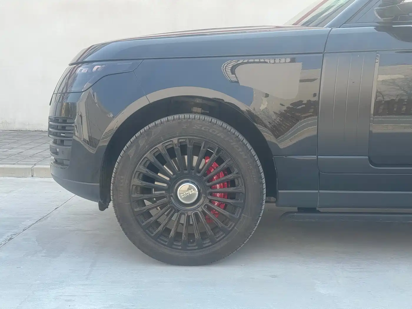 Land Rover Range Rover 2022 3.0 L6 360PS Heritage Edition фото 8