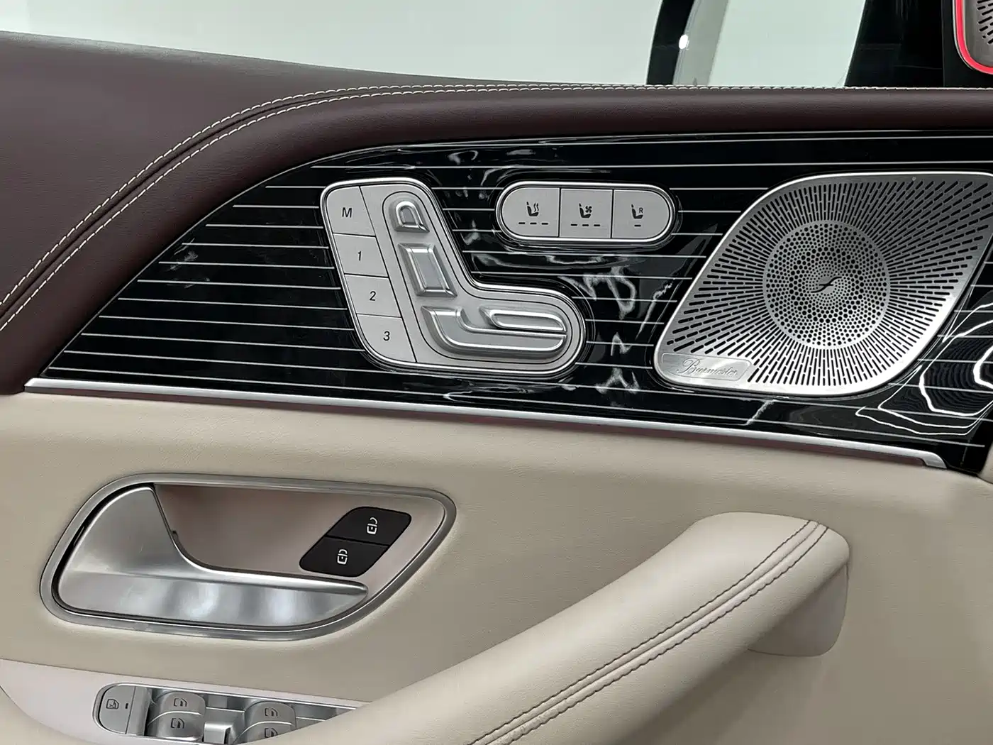 Mercedes-Benz GLS 2023 Second Facelift GLS 450 4MATIC Luxury фото 16