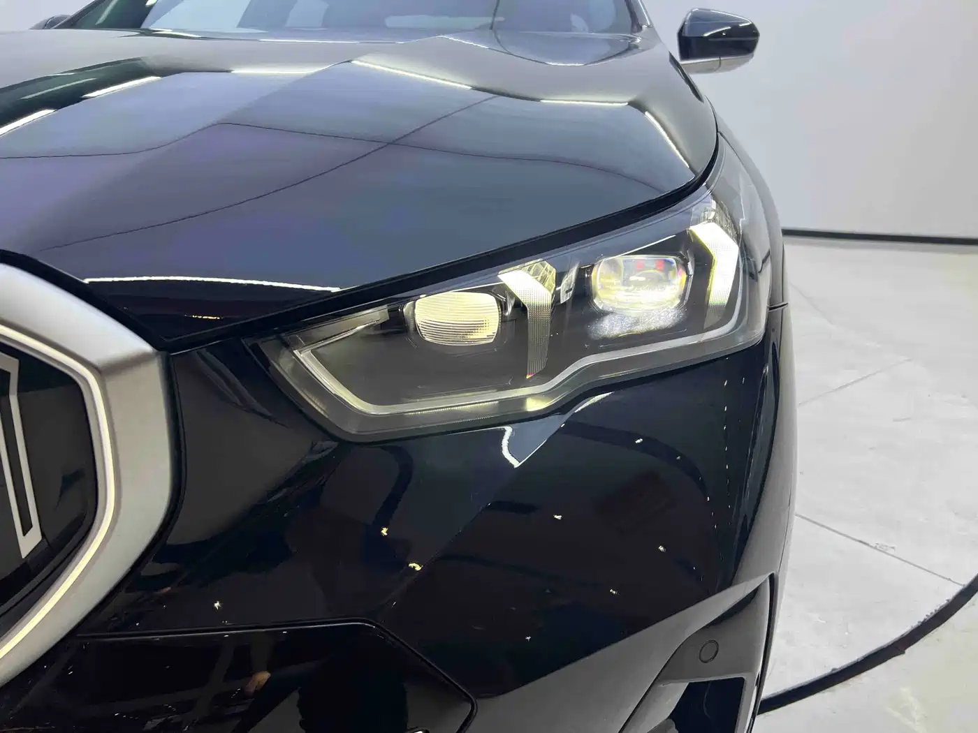 BMW 5 Series 2024 530Li Leading M Sport Package фото 7