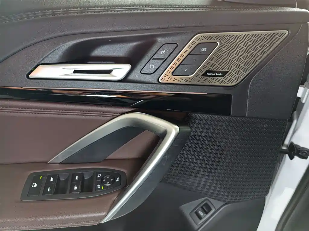 BMW X1 2023 sDrive25Li X Design Package фото 16