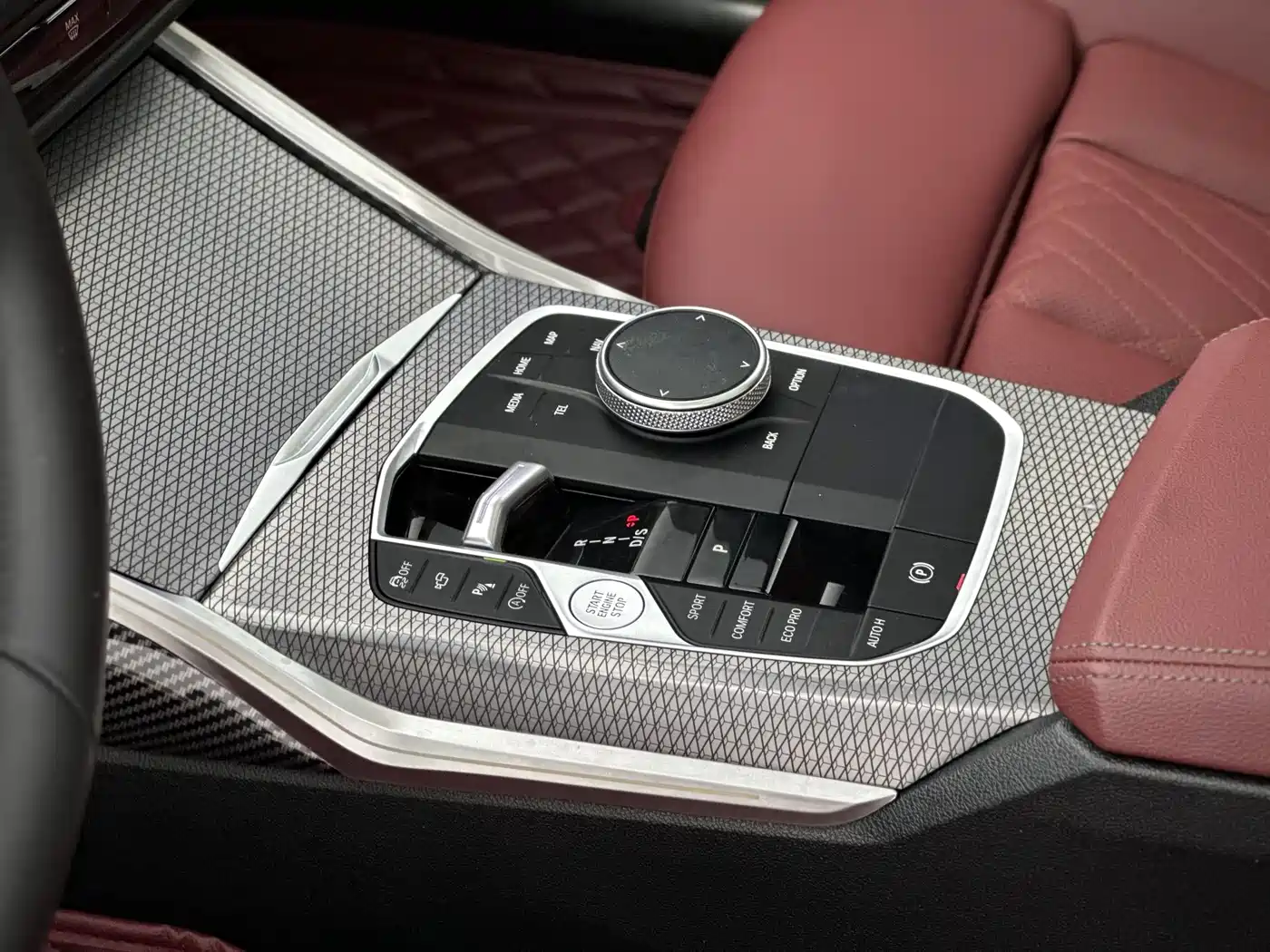 BMW 3 Series 2024 325Li M Sport Shadowline Package фото 14