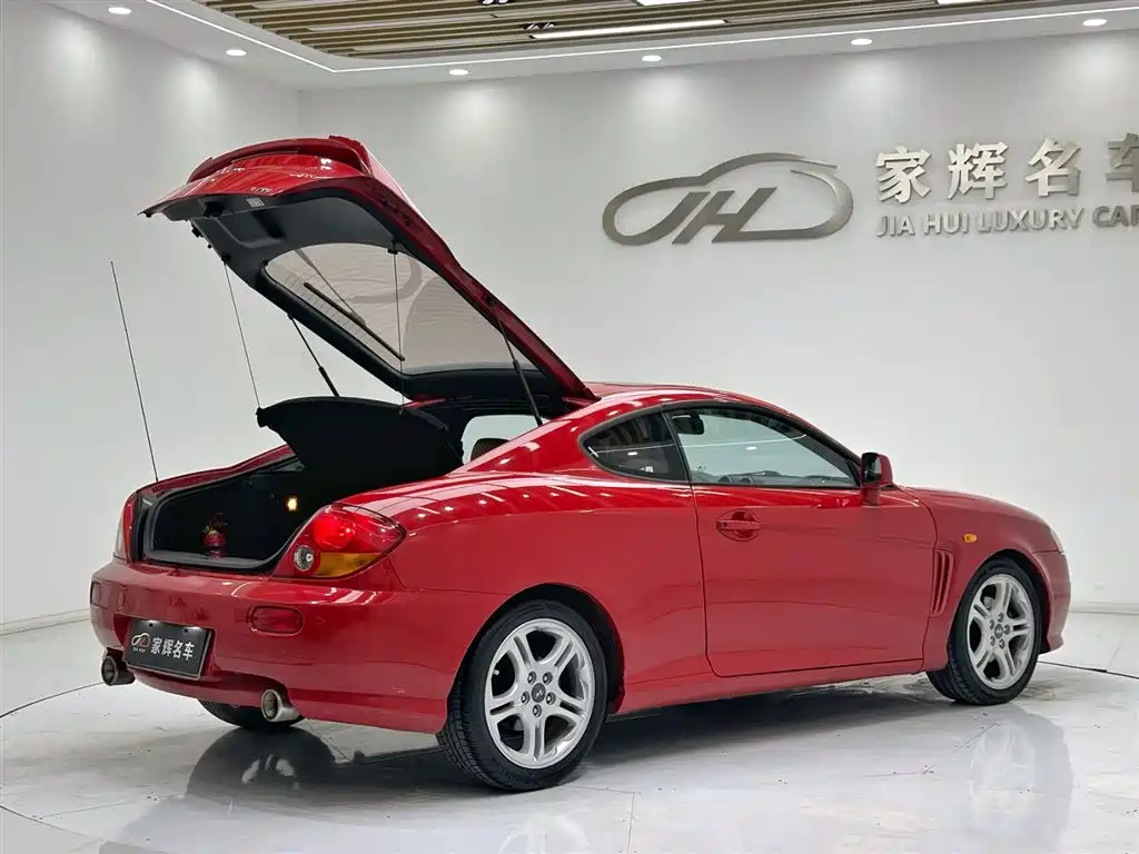 Hyundai Coupe 2004 Model FX 2.7 фото 8