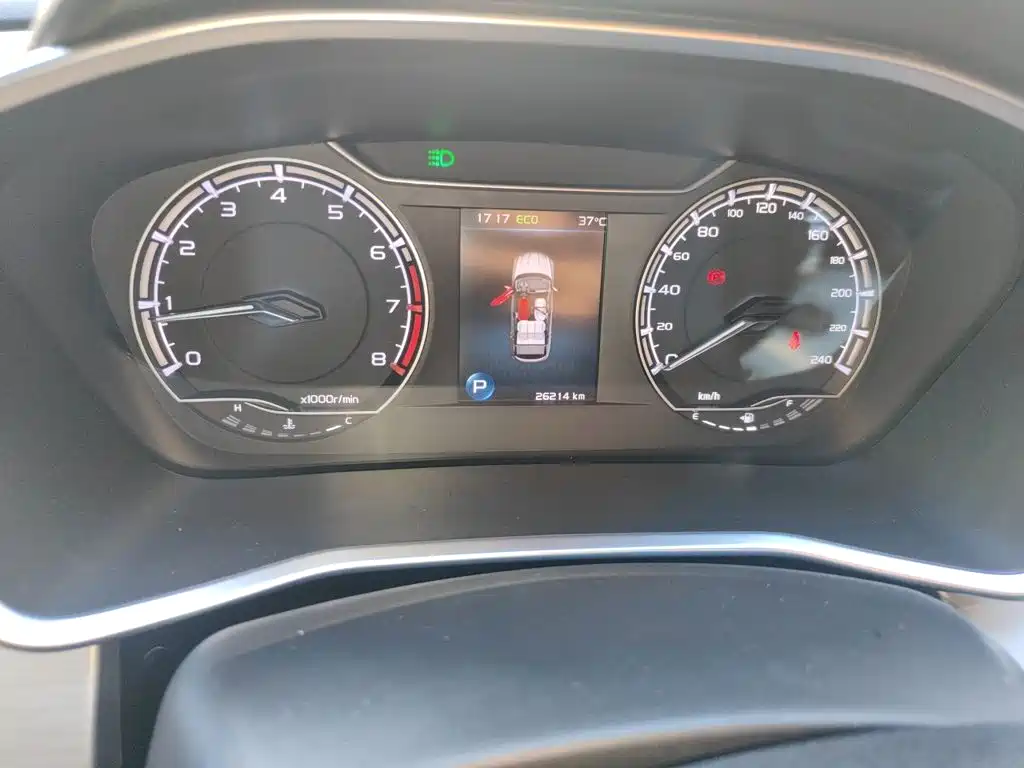 Фото 5 - Geely Coolray