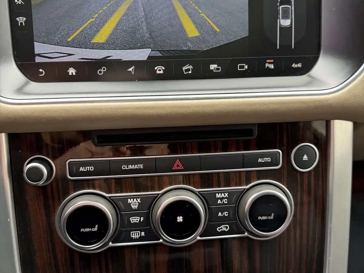 Land Rover Range Rover 2017 3.0 SC V6 Vogue фото 15