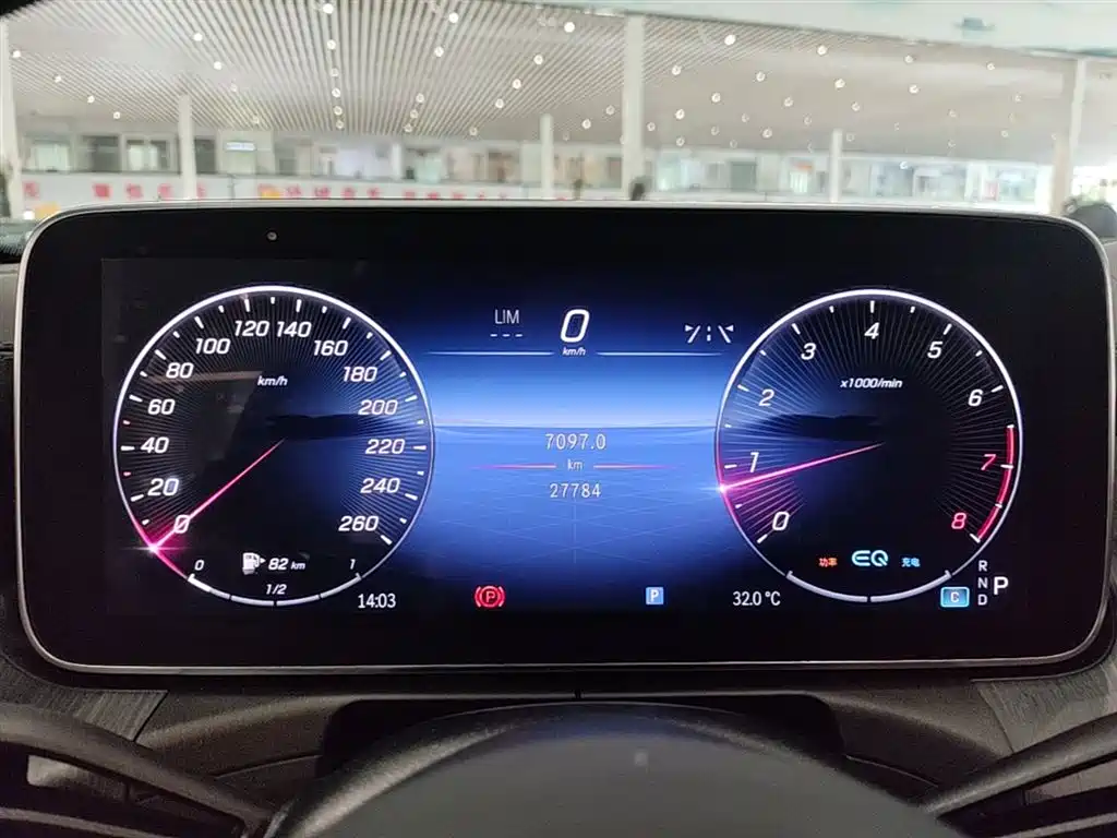 Mercedes-Benz C-Class 2022 C 200 L Sport Version фото 12