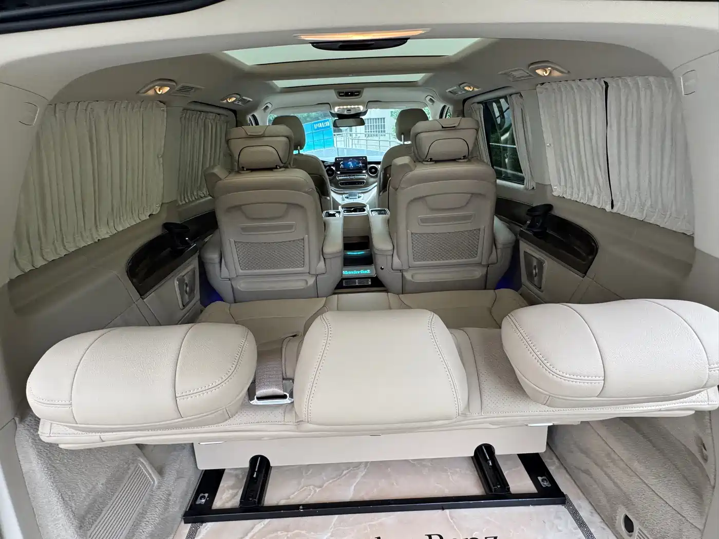 Mercedes-Benz V-Class 2024 2022 V 260 Prestige Edition